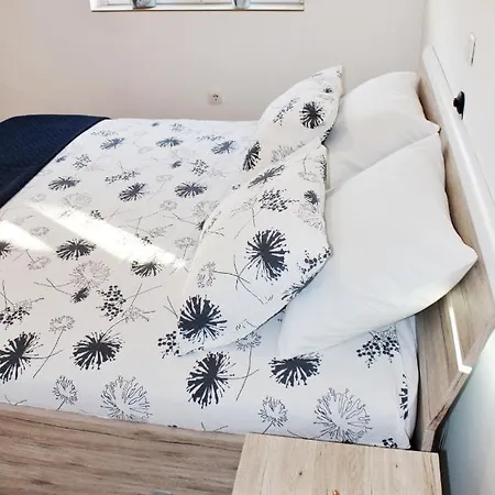 Entire Unit Lima *free Parking Space 公寓 *