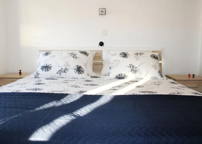 Entire Unit Lima *free Parking Space *